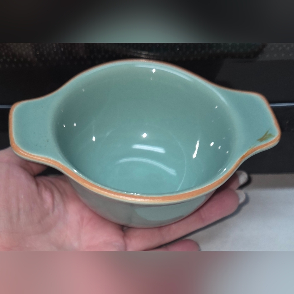 One Bobby Flay Stoneware Ramekin w Handles